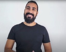 Servidor da FALE elabora guia e minicurso sobre Noções de Libras